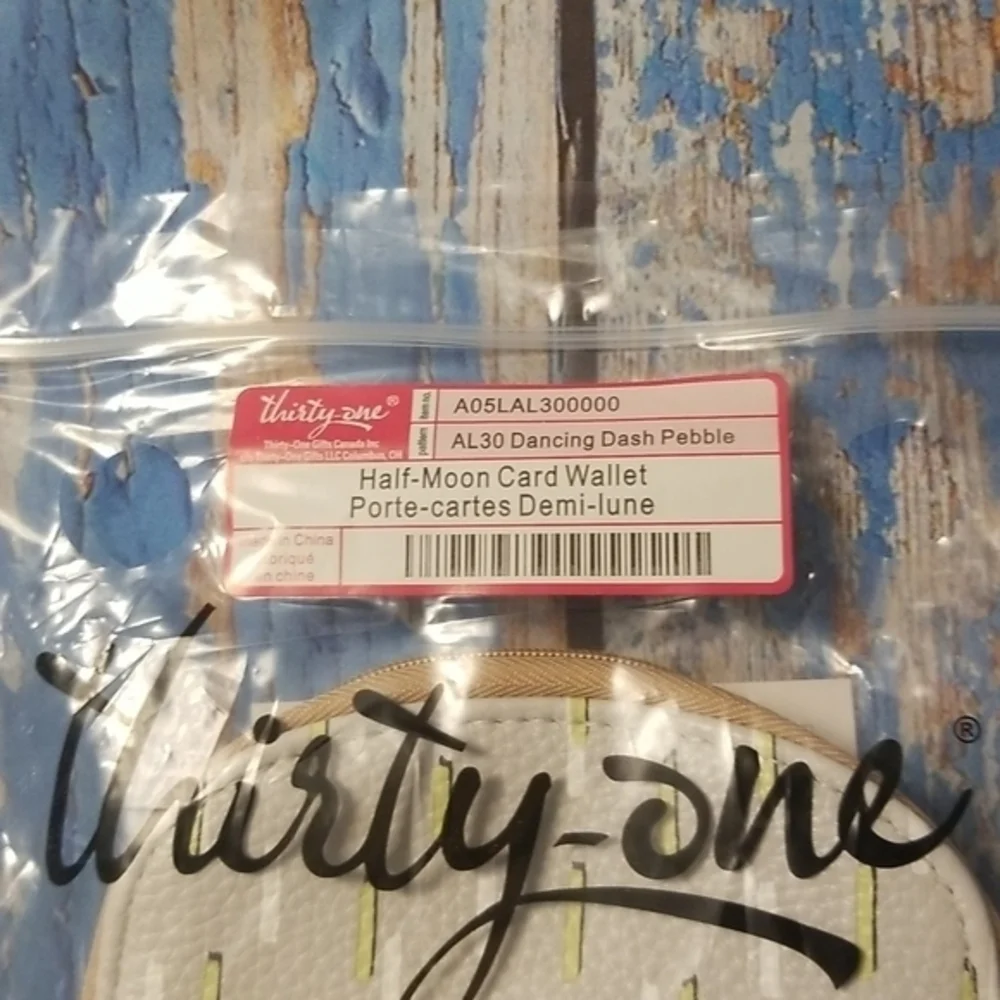 thirty‎ one .. Half Moon Card Wallet .. Dancing Dash Pebble .. NWT